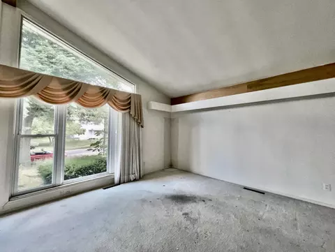 1818 Mcphail St, Flint, MI 48503 photo 9