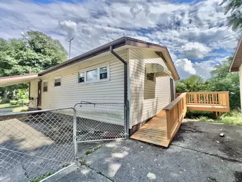 1818 Mcphail St, Flint, MI 48503 photo 2