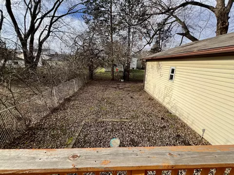 1818 Mcphail St, Flint, MI 48503 photo 4