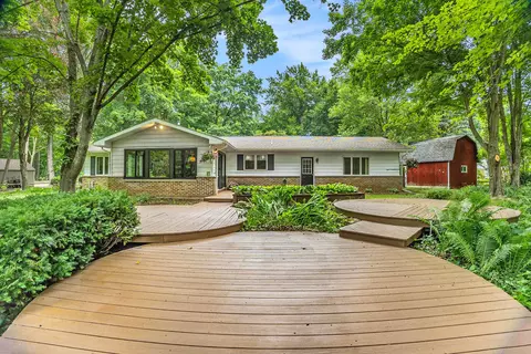 3934 S Riverview Dr, Hesperia, MI 49421 photo 6
