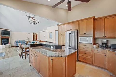Kitchen - 11950 Bunday Dr, Jerome, MI 49249 photo 3 of 7