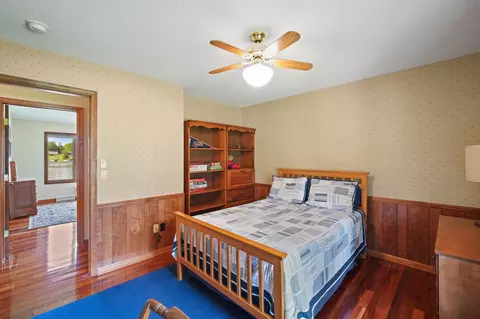 Bedroom - 11950 Bunday Dr, Jerome, MI 49249 photo 5 of 11