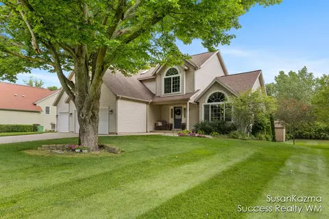 2143 Jacobusse Ct, Holland, MI 49424