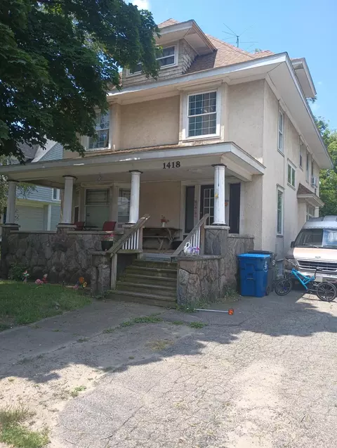 1418 Portage St, Kalamazoo, MI 49001