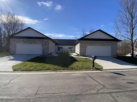 724 Violet Way, St. Joseph, MI 49085