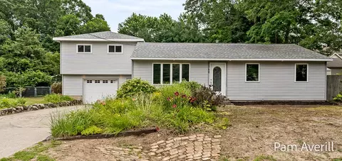 768 Jones St, Muskegon, MI 49442