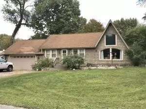 325 Michigan Ave, Colon, MI 49040
