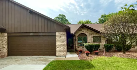 38622 Sycamore Meadow Dr #59, Clinton Twp, MI 48036