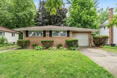 1332 Hickory St, Niles, MI 49120