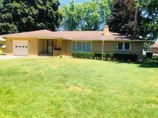 3243 Washington Ave, St. Joseph, MI 49085