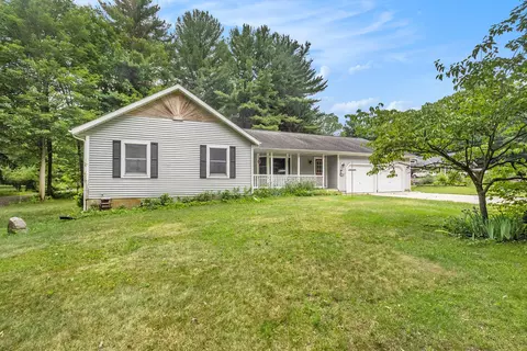 13119 112th Ave, Grand Haven, MI 49417