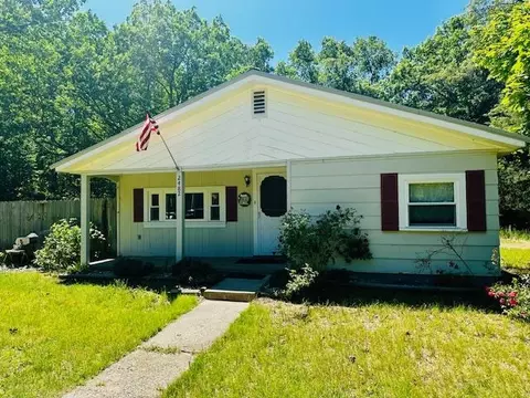 2482 Grant Hwy, Manistee, MI 49660