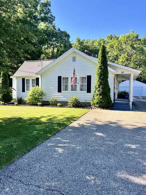 30 E Langley Rd, Battle Creek, MI 49015