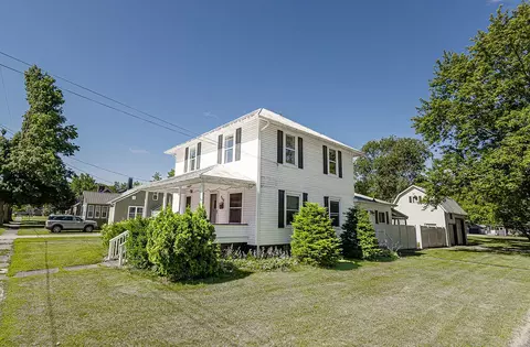 204 S Douglas St, Bronson, MI 49028