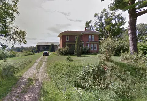 42443 24th Ave, Bloomingdale, MI 49026