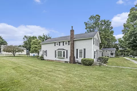 580 White Pigeon St, Constantine, MI 49042 photo 3