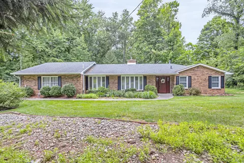 2508 Horton Rd, Jackson, MI 49203