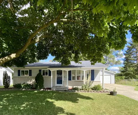 3754 Ventura Dr, Saginaw, MI 48604