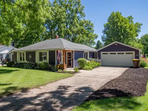 626 Walnut Ln, Union City, MI 49094