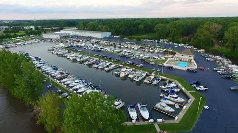 1000 Riverview Dr #3, Benton Harbor, MI 49022