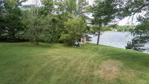 Roselane Drive, Howell, MI 48843 photo 13