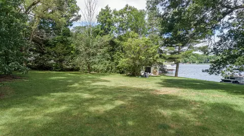 Roselane Drive, Howell, MI 48843 photo 16