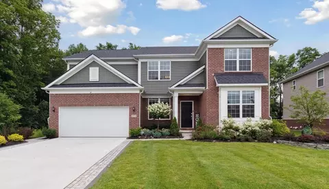2778 Timber Glen Dr, Ann Arbor, MI 48108