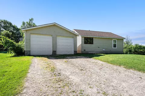 6296 136th Ave, Saugatuck, MI 49453