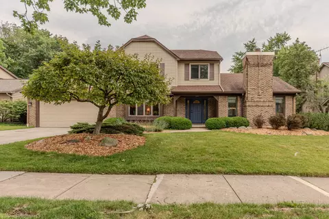 1250 Wynnstone Dr, Ann Arbor, MI 48105