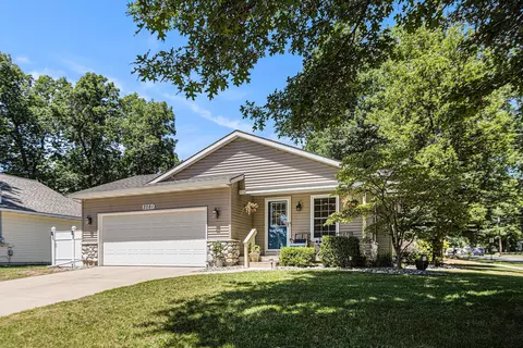 2081 Lacrosse St SW, Wyoming, MI 49519