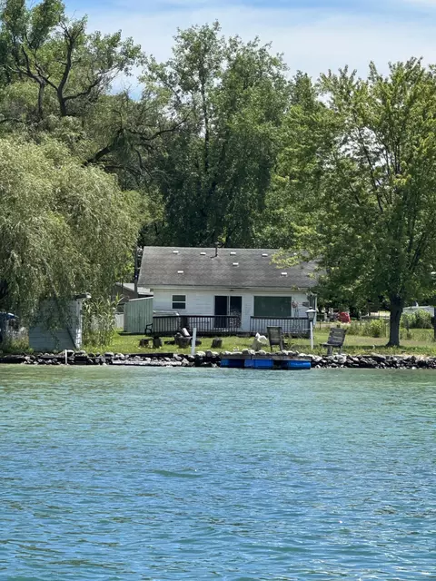 66050 Dolans St, Vandalia, MI 49095