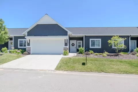 7504 Hardwood St SE #42, Caledonia, MI 49316