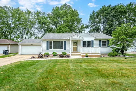 2727 Romence Rd, Portage, MI 49024