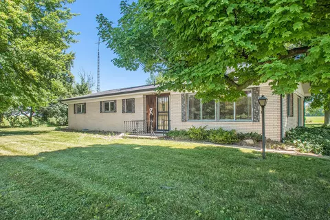 10283 Red Bud Trl, Berrien Springs, MI 49103