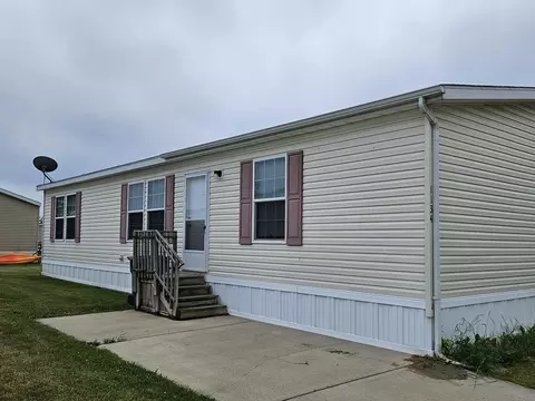 1134 Nicolson St, Wayland, MI 49348