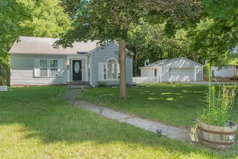 156 W Spaulding Ave, Battle Creek, MI 49037