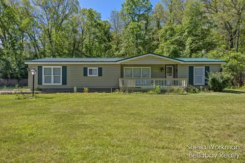3011 Heath Rd, Hastings, MI 49058