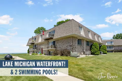 3616 Lakeshore Dr #E3, St. Joseph, MI 49085
