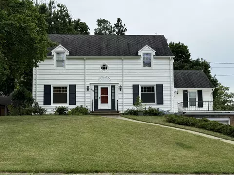 310 Glendale Blvd, Kalamazoo, MI 49004