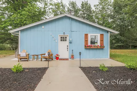 1334 Leisure St, Mears, MI 49436