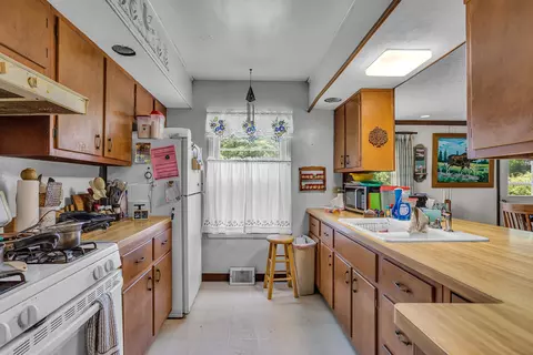 4414 Clinton Rd, Jackson, MI 49201 photo 16