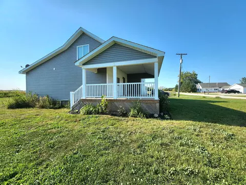 Exterior - 9337 Hoffman Rd, Maybee, MI 48159 photo 3 of 28