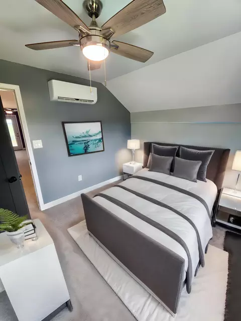 Bedroom - 9337 Hoffman Rd, Maybee, MI 48159 photo 7 of 12