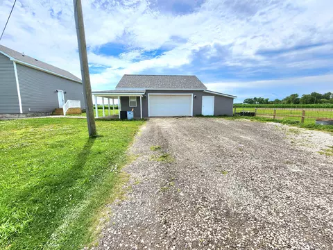 Exterior - 9337 Hoffman Rd, Maybee, MI 48159 photo 15 of 28
