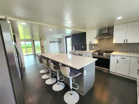 Kitchen - 9337 Hoffman Rd, Maybee, MI 48159 photo 4 of 9