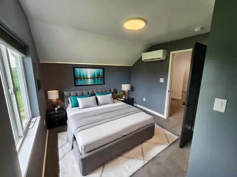 Bedroom - 9337 Hoffman Rd, Maybee, MI 48159 photo 10 of 12