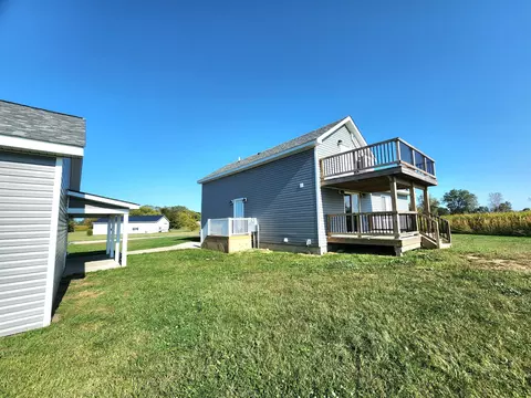 Exterior - 9337 Hoffman Rd, Maybee, MI 48159 photo 23 of 28