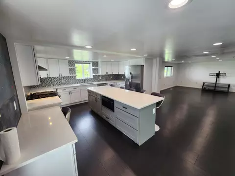 Kitchen - 9337 Hoffman Rd, Maybee, MI 48159 photo 9 of 9