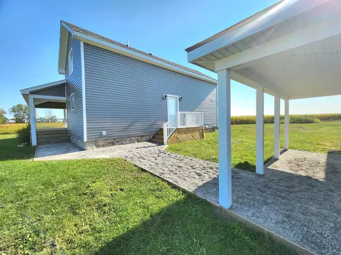 Exterior - 9337 Hoffman Rd, Maybee, MI 48159 photo 4 of 28