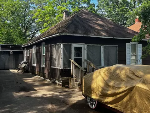 14 Crescent Ave, Muskegon, MI 49444